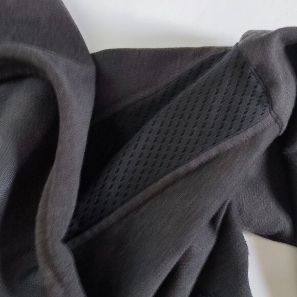 Under Armour hoodie men's size M grey pull on with kangaroo pocket - Picture 7 of 10